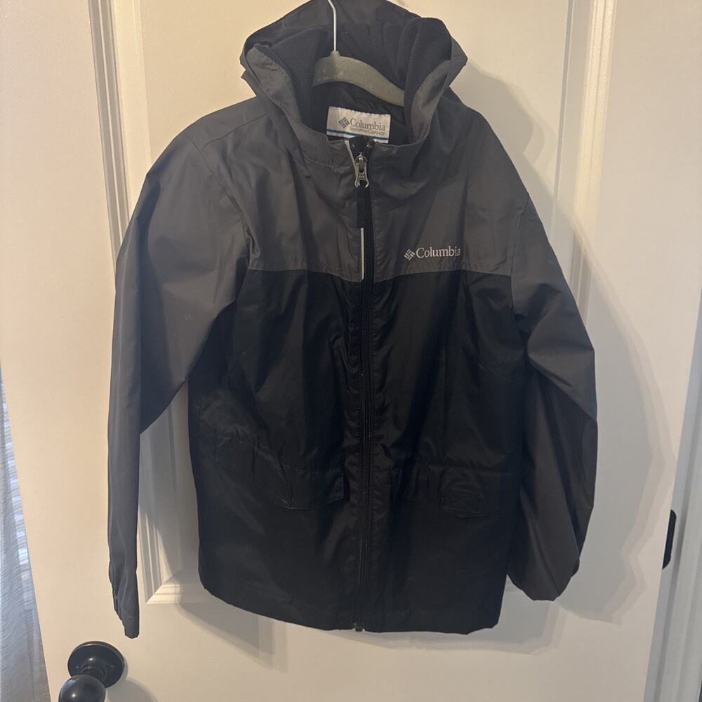 Kids Columbia Insulated Hooded Rain Jacket Black Grey Size Small Lightweight